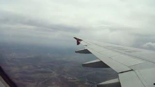 白云机场飞机起降视频,翱翔蓝天，穿梭云端的壮丽画卷